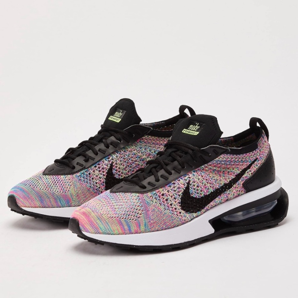 Nike Women's Black and Multicolor Flyknit Sneakers
